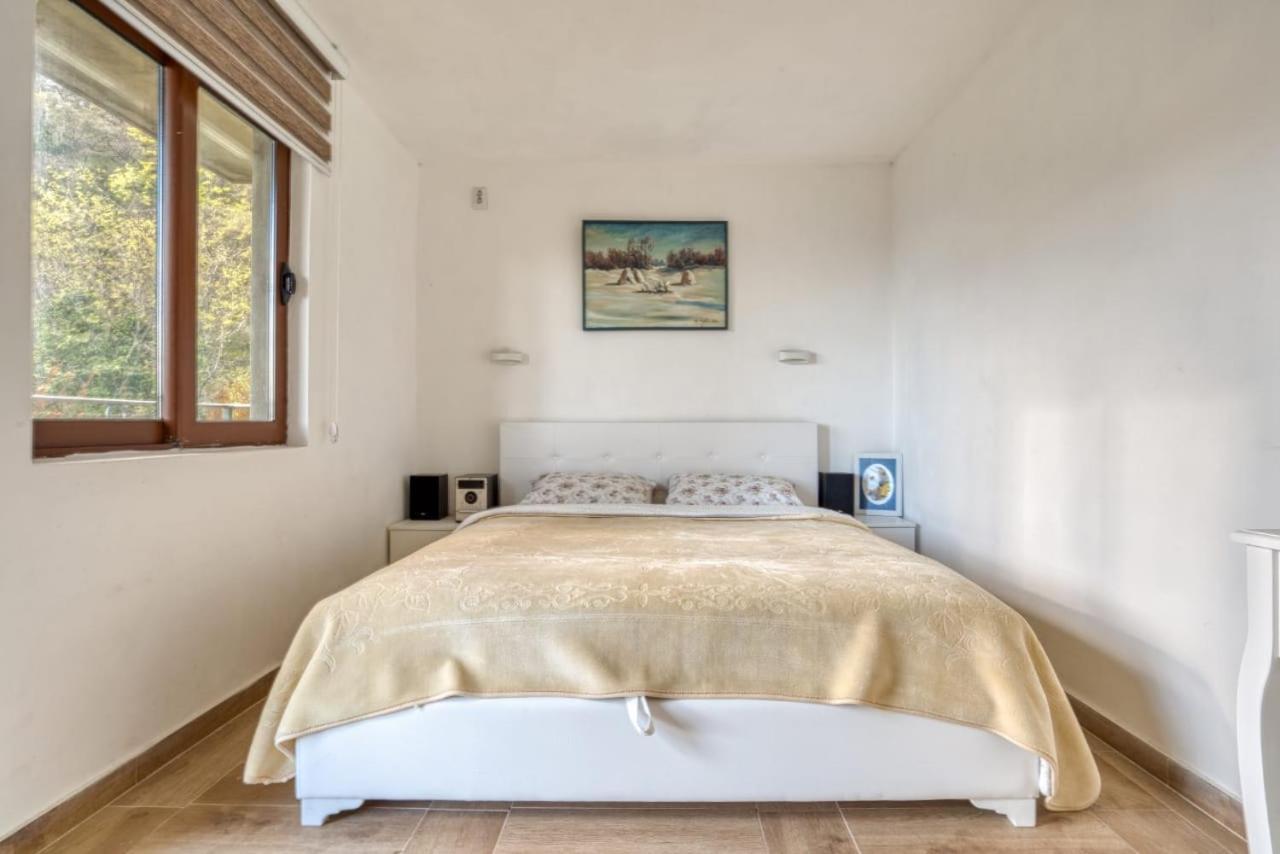Savovic_Lux Apartment Petrovac Bagian luar foto