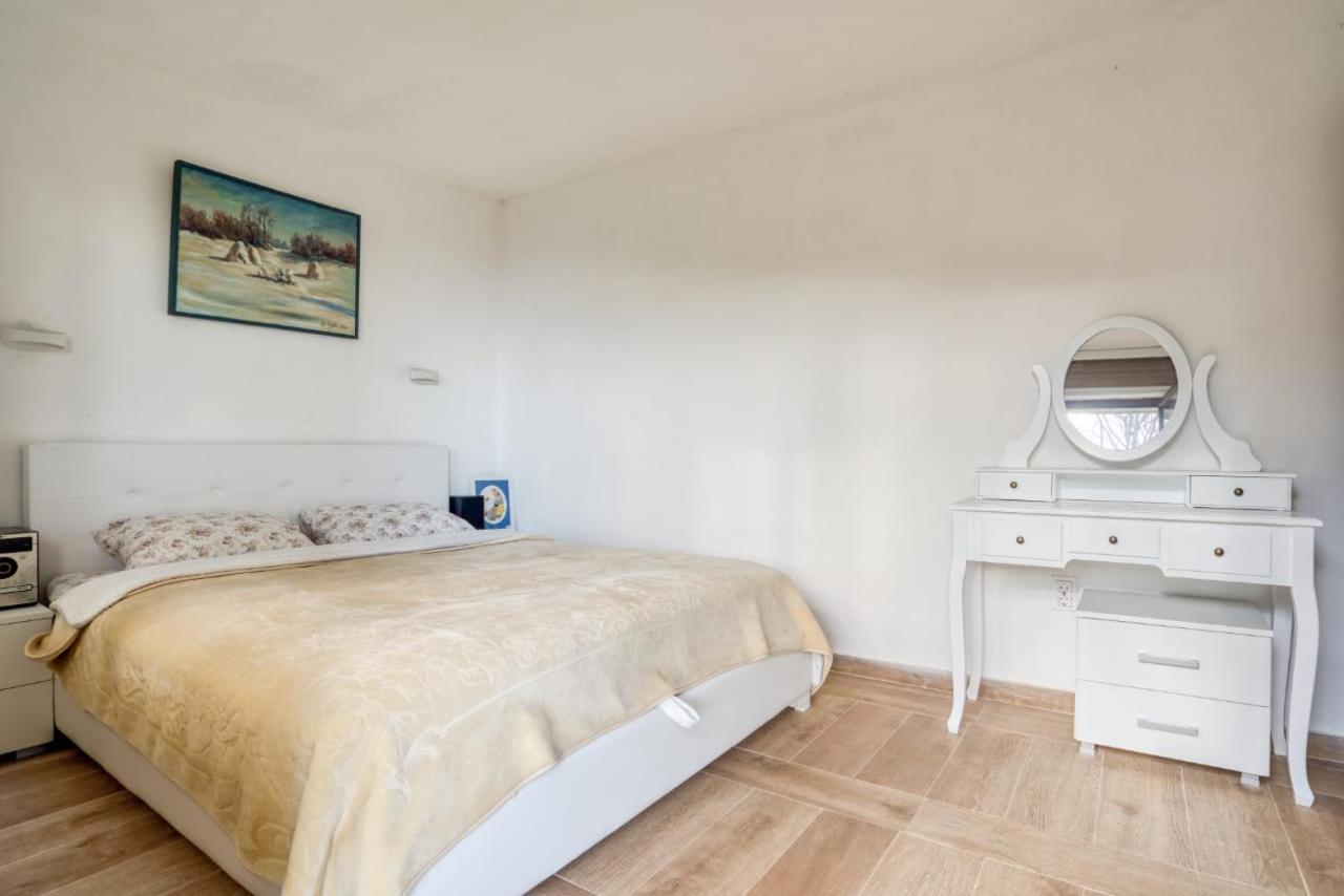 Savovic_Lux Apartment Petrovac Bagian luar foto