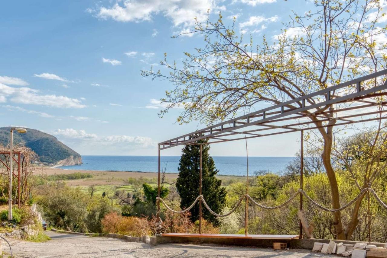 Savovic_Lux Apartment Petrovac Bagian luar foto