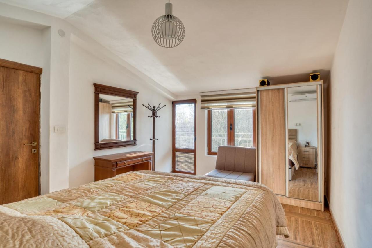 Savovic_Lux Apartment Petrovac Bagian luar foto