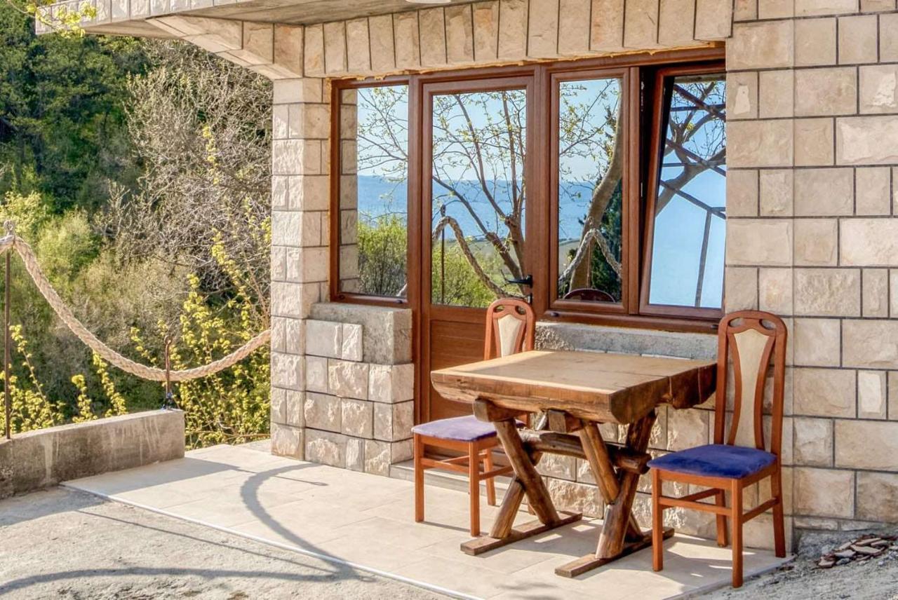 Savovic_Lux Apartment Petrovac Bagian luar foto